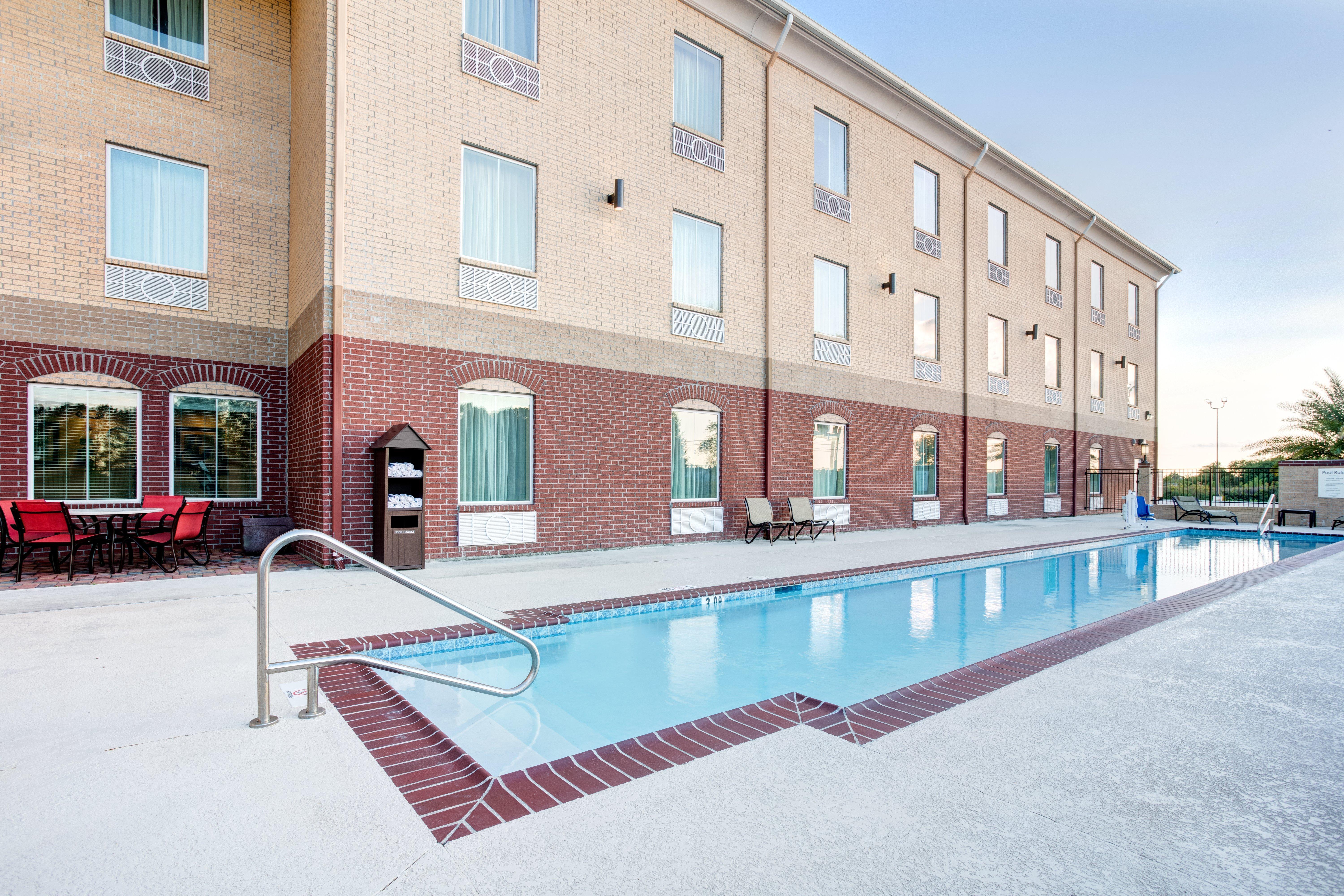 Holiday Inn Express & Suites Raceland - Highway 90 By Ihg Eksteriør bilde